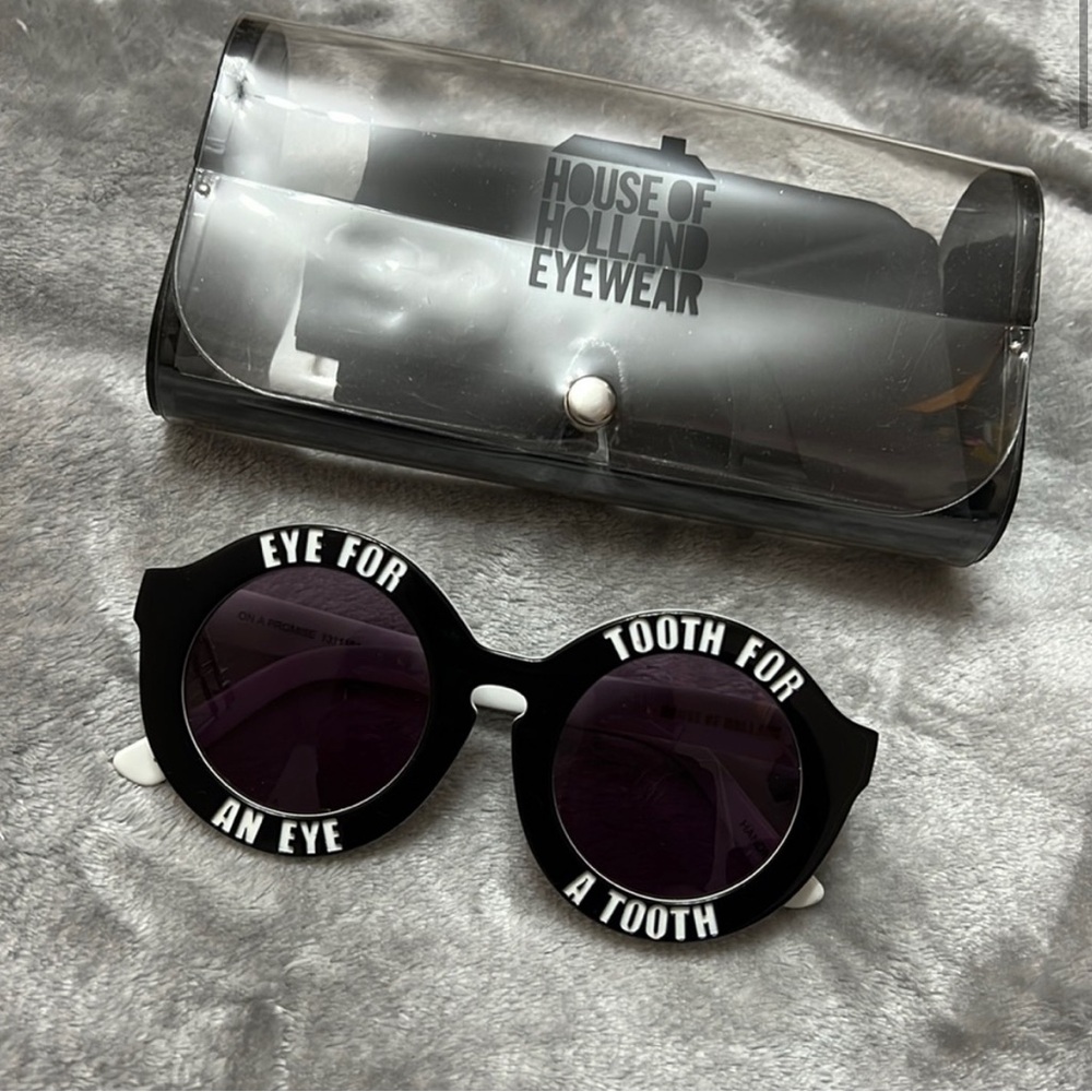 ISO House of Holland Black Sunglasses
